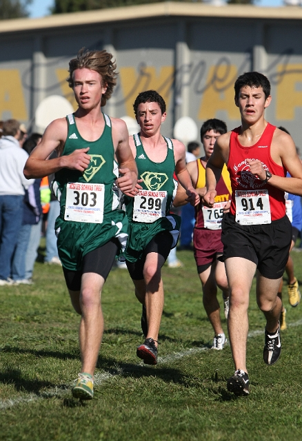 NCS XC D2 Boys-061.JPG - 2009 North Coast Section Cross Country Championships, Hayward High School, Hayward, California